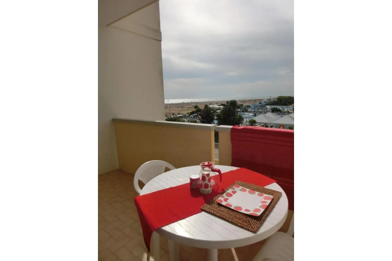 Homely Seaview Studio Flat With Balcony - Beahost Bibione 0*,  Olaszország