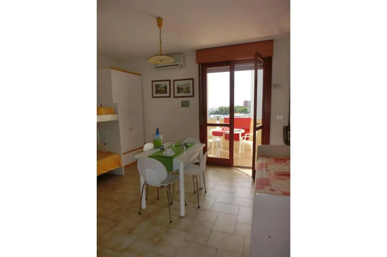 Homely Seaview Studio Flat With Balcony - Beahost Bibione