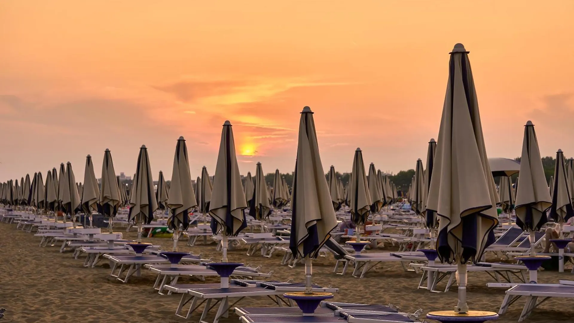Homely Seaview Studio Flat With Balcony - Beahost Bibione Apartman
